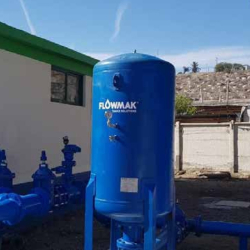 Estanque anti golpe de ariete